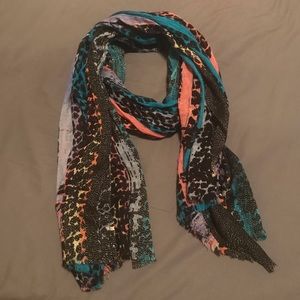 Jessica Simpson Scarf